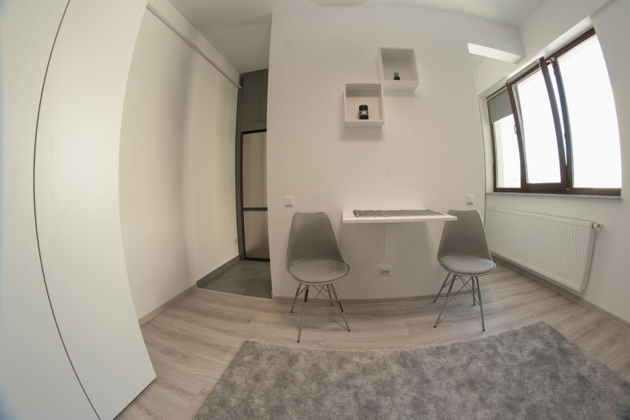 The Chic Minimalist - Apartment Яссы Экстерьер фото
