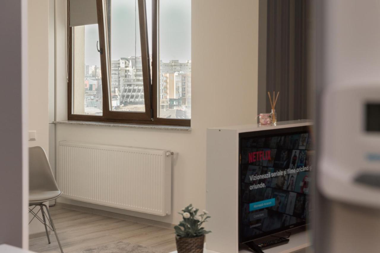 The Chic Minimalist - Apartment Яссы Экстерьер фото